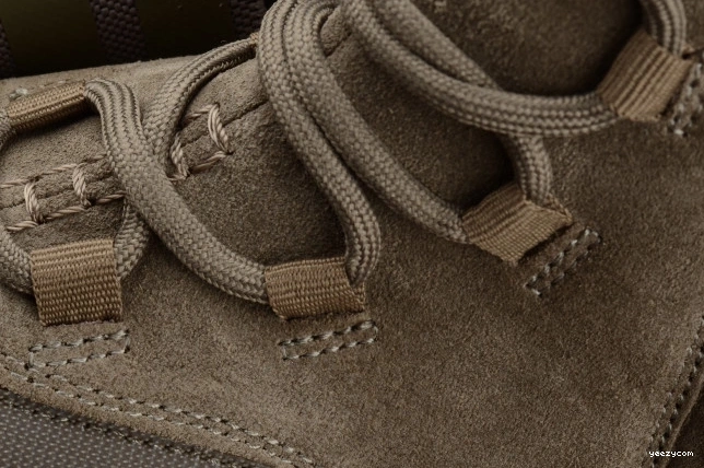 Yeezy Light 750 Boost BY2456 adidas Brown 1204